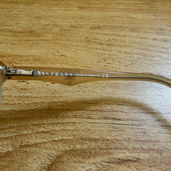RARE translucent beige PRADA eyewear - Picture 4 of 13